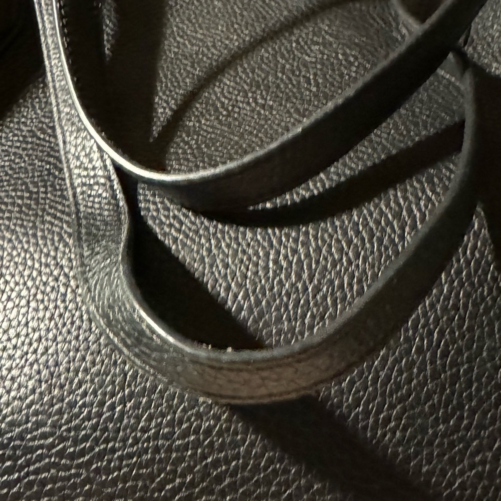 Tory Burch Pebbled leather handbag - Picture 7 of 14